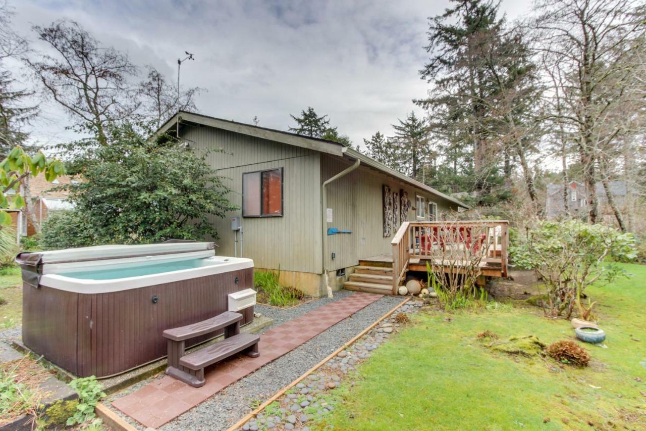 Rhododendron Grove Villa Cannon Beach Exterior photo